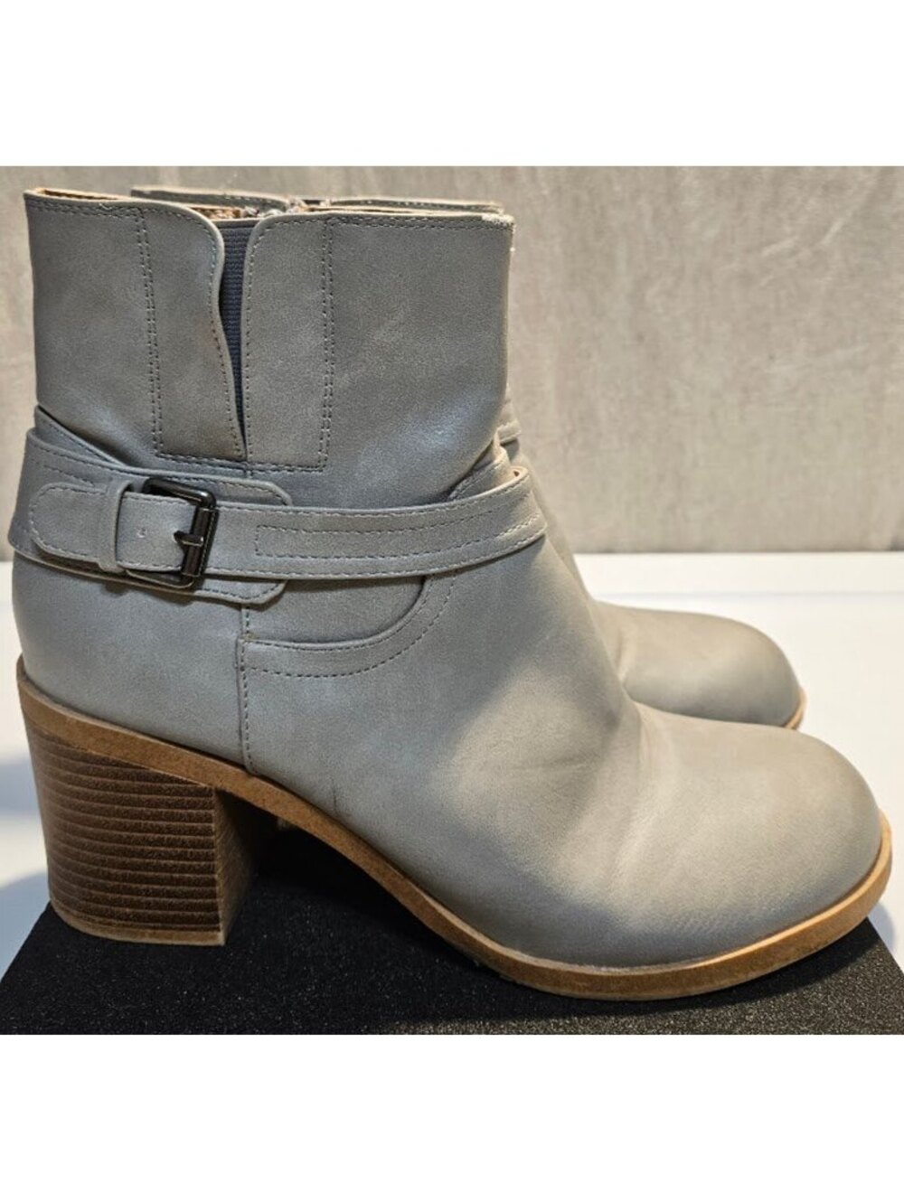 Michael Antonio Ankle Boots Size 9 Aurora Trail